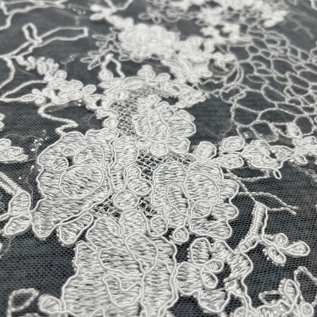 New trendy sequined tulle embroidery, suitable for wedding dress fabrics, custom-made women's clothing fabrics
