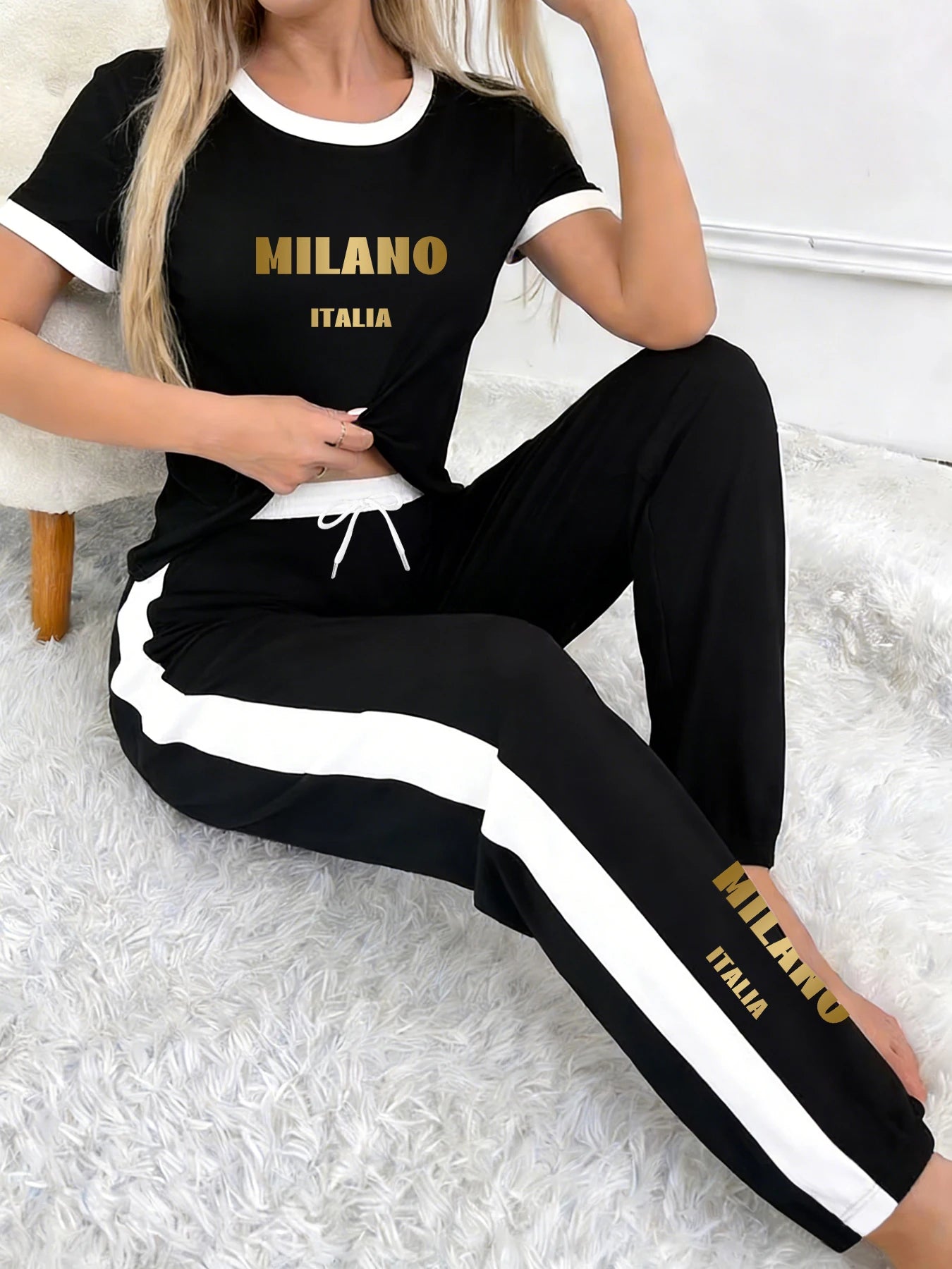 Women's Suits, Short-Sleeved Tops and Pants for Spring and Summer, Casual Sports Two-Piece Outfits for Women
